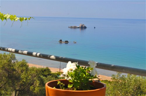 Foto 12 - Luxury Loft Apartment With Pool - Pelekas Beach, Corfu