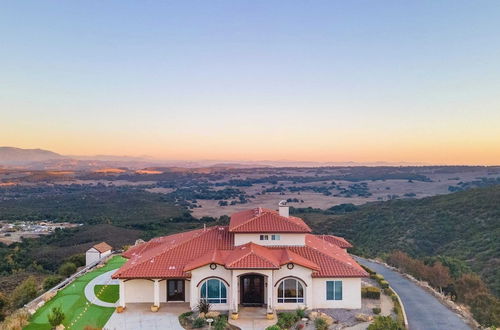 Photo 43 - Colina by Avantstay Secluded Mountain Top Oasis w/ Pool, Hot Tub & Putting Green