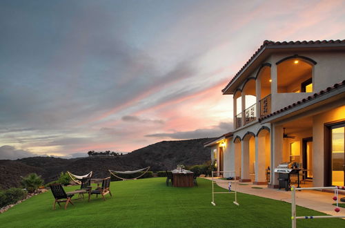 Photo 10 - Colina by Avantstay Secluded Mountain Top Oasis w/ Pool, Hot Tub & Putting Green