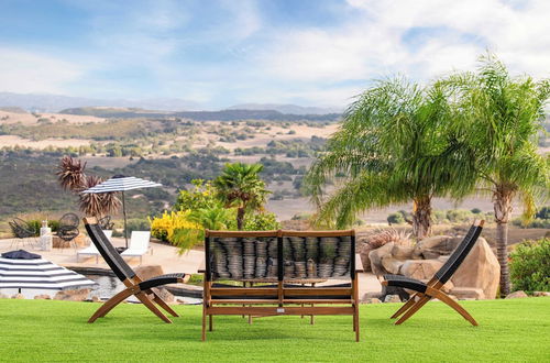 Photo 8 - Colina by Avantstay Secluded Mountain Top Oasis w/ Pool, Hot Tub & Putting Green