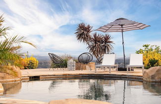 Photo 2 - Colina by Avantstay Secluded Mountain Top Oasis w/ Pool, Hot Tub & Putting Green