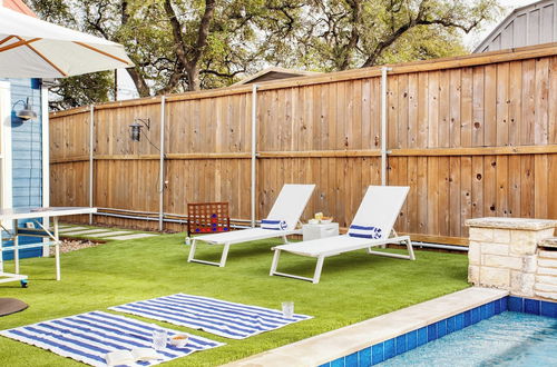 Photo 7 - Ramsey by Avantstay Modern Character Home in Austin w/ Pool