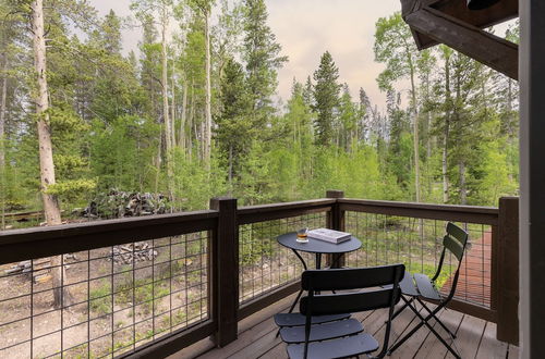 Photo 10 - Dillon by Avantstay Private Mountain Home w/ Hot Tub w/ Views & Shuffleboard