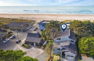 Photo 1 - Villa Manzanita by Avantstay Hot Tub, 1 Block to Beach/town, Chef's Kitchen