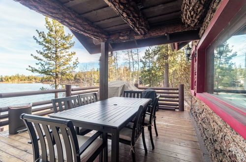 Photo 31 - Shoreline Lakehouse by Avantstay Majestic Lakefront Cabin w/ Hot Tub & Fire Pit