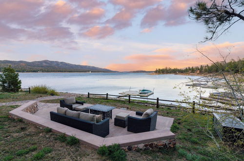 Photo 44 - Shoreline Lakehouse by Avantstay Majestic Lakefront Cabin w/ Hot Tub & Fire Pit