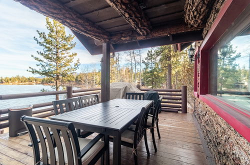 Photo 26 - Shoreline Lakehouse by Avantstay Majestic Lakefront Cabin w/ Hot Tub & Fire Pit