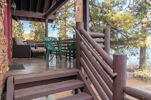 Photo 26 - Shoreline Lakehouse by Avantstay Majestic Lakefront Cabin w/ Hot Tub & Fire Pit