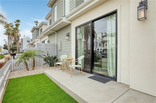 Foto 4 - Pacific Villa by Avantstay Steps From Beach Luxurious & Modern Indoor-outdoor Living