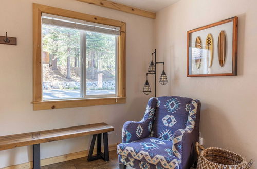 Photo 19 - Sweet Pine Deck + Hot Tub, Cozy Modern Interior Close to Ski Resort