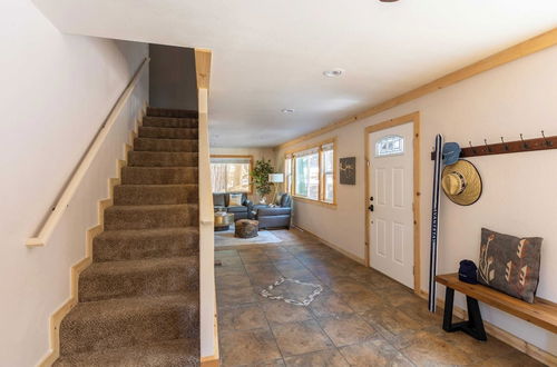 Photo 25 - Sweet Pine Deck + Hot Tub, Cozy Modern Interior Close to Ski Resort