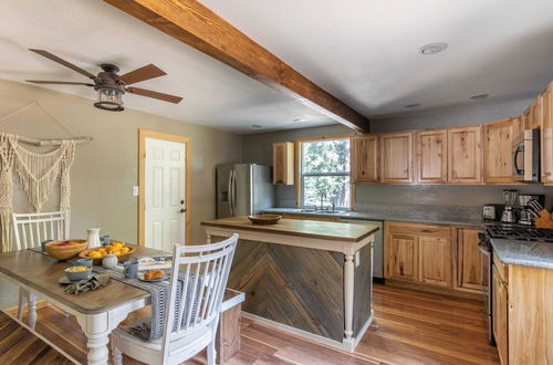 Photo 6 - Sweet Pine Deck + Hot Tub, Cozy Modern Interior Close to Ski Resort