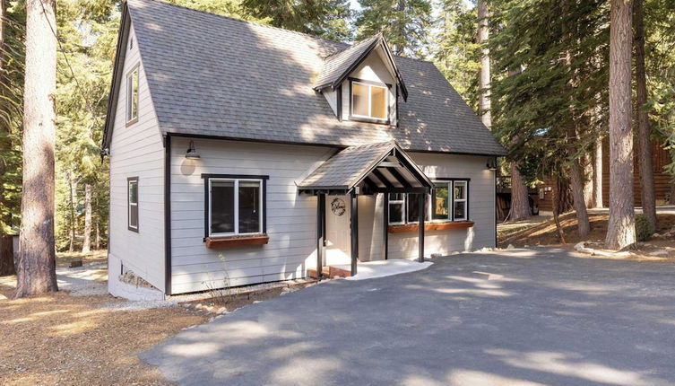 Photo 1 - Sweet Pine Deck + Hot Tub, Cozy Modern Interior Close to Ski Resort