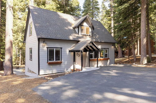 Photo 1 - Sweet Pine Deck + Hot Tub, Cozy Modern Interior Close to Ski Resort