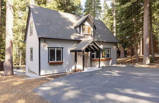 Photo 1 - Sweet Pine Deck + Hot Tub, Cozy Modern Interior Close to Ski Resort