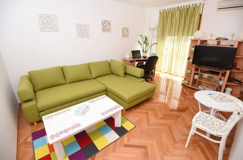 Photo 14 - Close to the Centre, 2-bedroom Apartment Zara Verde