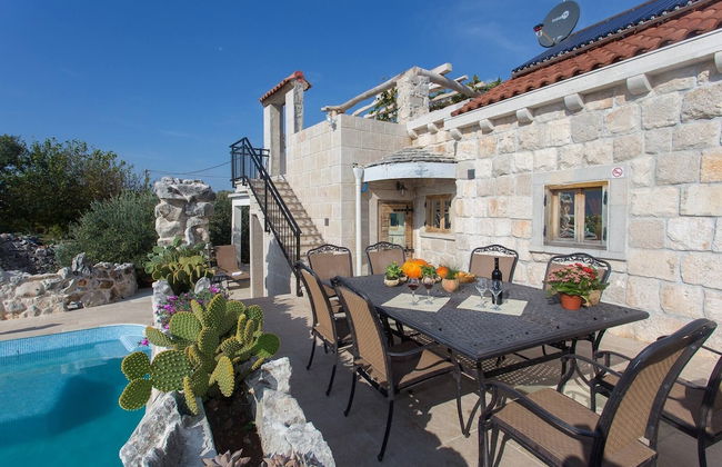 Stonehouse Marina - Estate With A Two Private Pools - Photo 30