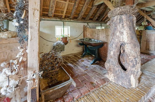 Photo 22 - Characteristic Headlong Hull Farm With Thatched Cover