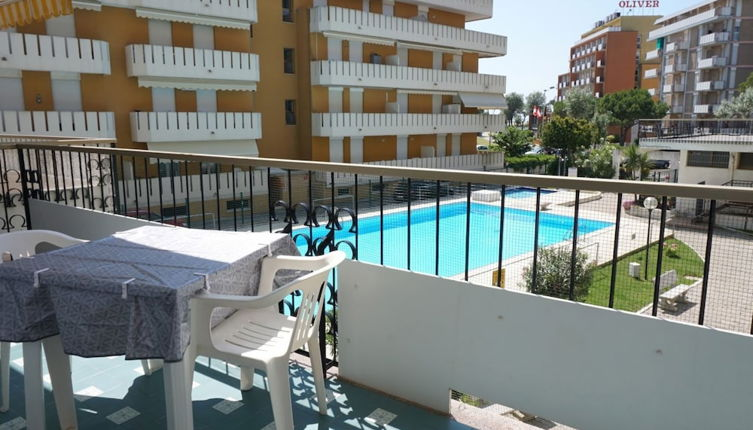 Photo 1 - Excellent Flat With A/c, Shared Pool and Parking