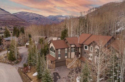 Photo 21 - Highline by Avantstay Breathtaking Mountain Home w/ Hot Tub & Views