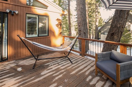 Photo 24 - Polaris by Avantstay Woodsy Tahoe Cabin With Spacious Deck Close to Lake