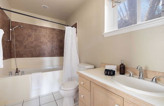 Photo 3 - Silver Star by Avantstay Ideal Park City Location Close to Slopes Hot Tub