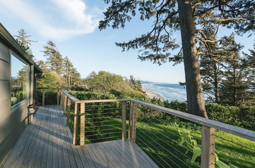 Photo 37 - The Purcell House by Avantstay Surrounded in Lush Greenery w/ Large Yard & Ocean Views