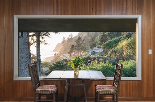 Foto 1 - The Purcell House by Avantstay Surrounded in Lush Greenery w/ Large Yard & Ocean Views