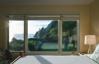 Foto 3 - The Purcell House by Avantstay Surrounded in Lush Greenery w/ Large Yard & Ocean Views