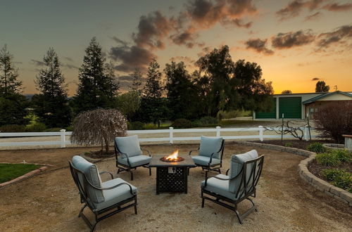 Photo 31 - Olive Ranch by Avantstay Enjoy Sunsets Over the Valley 4.5 Acre Ranch Home