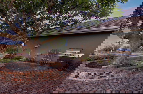 Photo 6 - Olive Ranch by Avantstay Enjoy Sunsets Over the Valley 4.5 Acre Ranch Home