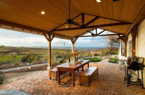 Photo 30 - Olive Ranch by Avantstay Enjoy Sunsets Over the Valley 4.5 Acre Ranch Home