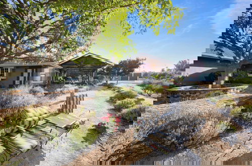 Photo 28 - Olive Ranch by Avantstay Enjoy Sunsets Over the Valley 4.5 Acre Ranch Home