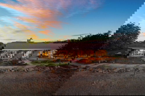 Photo 51 - Olive Ranch by Avantstay Enjoy Sunsets Over the Valley 4.5 Acre Ranch Home