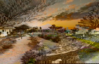 Photo 2 - Olive Ranch by Avantstay Enjoy Sunsets Over the Valley 4.5 Acre Ranch Home