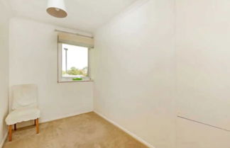 Foto 3 - Charming 2 Bedroom Home in South London With Garden