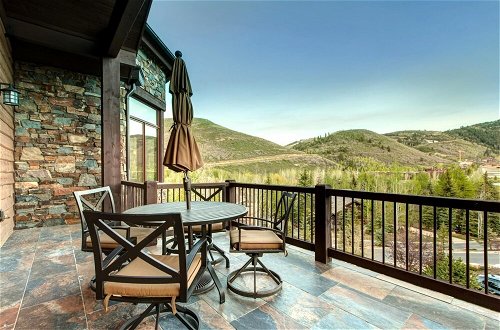 Foto 44 - KBM Resorts: Deer Valley Home Breathtaking Views, Elevator, Gourmet Kitchen, Hot Tub, Gym
