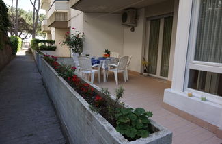 Foto 1 - Nice Renewed Beachfront Flat With Patio on the Ground Floor by Beahost Rentals