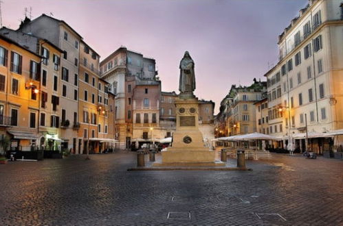 Photo 28 - Designer Property Laid out Over 2 Floors In the Most Elegant Area Of Rome