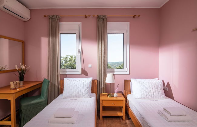Dafni - Gerani Villas With Private Pooi - Photo 9