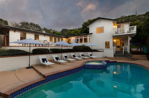 Foto 11 - Romero by Avantstay Stunning Villa Close to Beach w/ Pool & Spa
