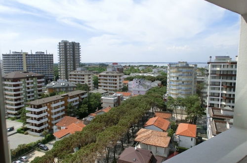 Photo 19 - Elegant Renovated Flat on the 11th Floor With Lift and sea View by Beahost