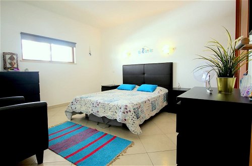 Photo 2 - Apartment With Pool - Albufeira