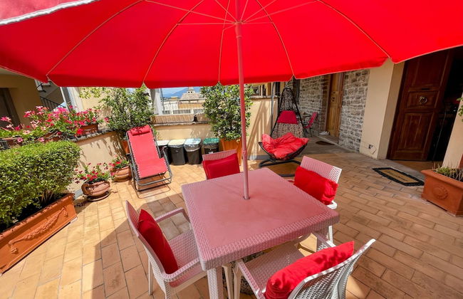 Central Spoleto Apartment With Large Sunny Terrace With Views - Foto 42