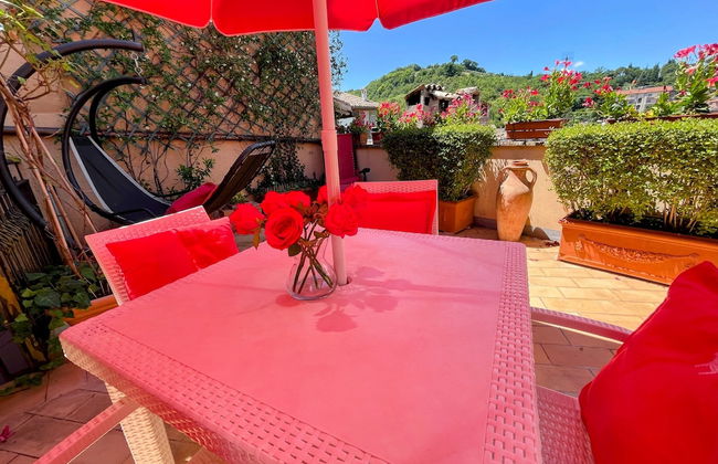 Central Spoleto Apartment With Large Sunny Terrace With Views - Foto 52