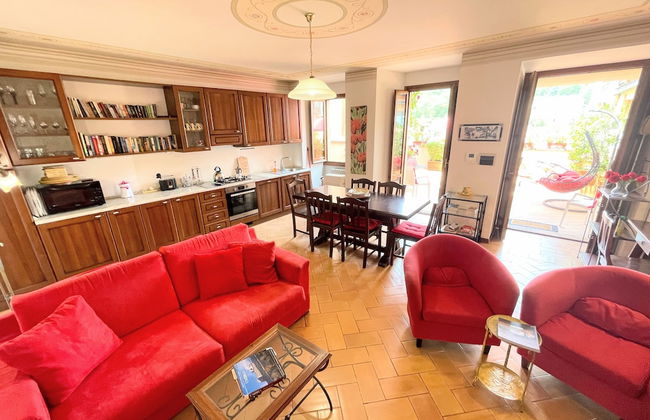 Central Spoleto Apartment With Large Sunny Terrace With Views - Foto 25