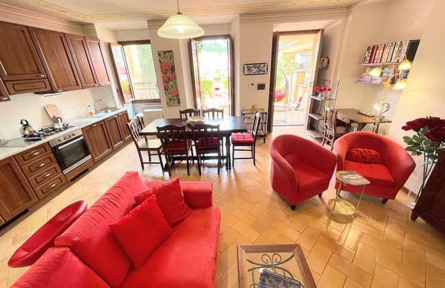 Central Spoleto Apartment With Large Sunny Terrace With Views - Foto 19