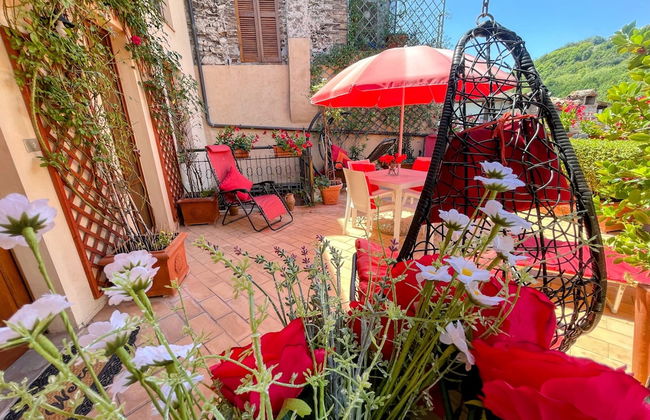 Central Spoleto Apartment With Large Sunny Terrace With Views - Foto 33