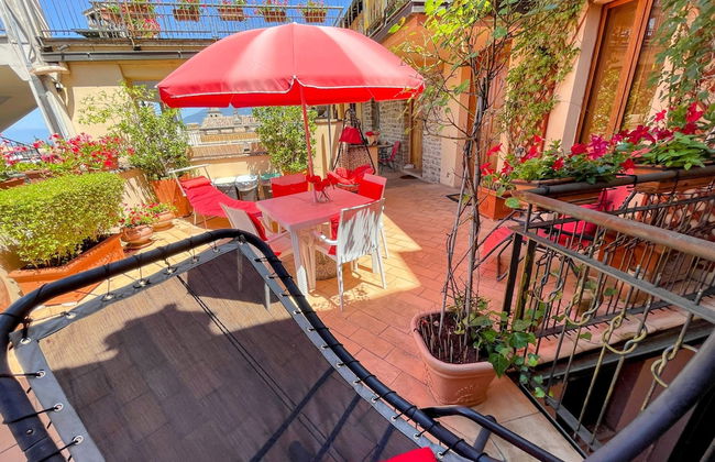 Central Spoleto Apartment With Large Sunny Terrace With Views - Foto 32