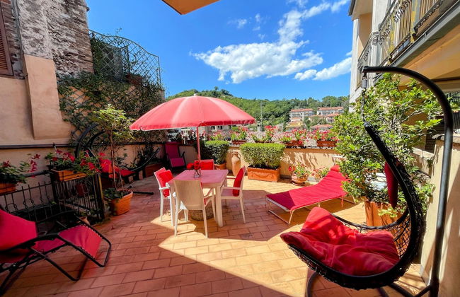 Central Spoleto Apartment With Large Sunny Terrace With Views - Foto 37